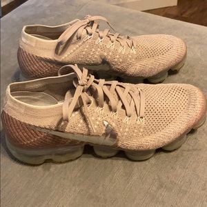 Women’s Nike Vapormax sneakers
